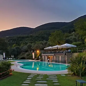 4* Hotel apartamentowy Domina Borgo Degli Ulivi - Garda